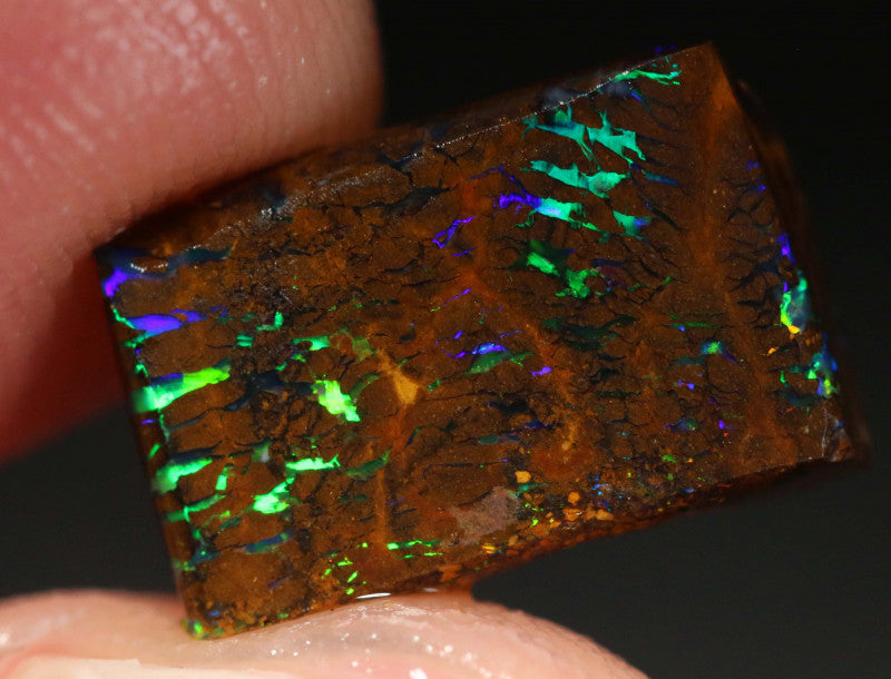 Australian Queensland Boulder High Grade Matrix opal 3.9cts rub / rough / preform Koroit veins of Vibrant Multifires 11x7x3mm BFA20
